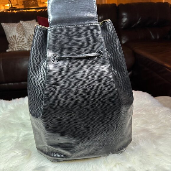 Authentic Louis Vuitton Epi Leather Sac A Dos Sling Backpack - Picture 9 of 16